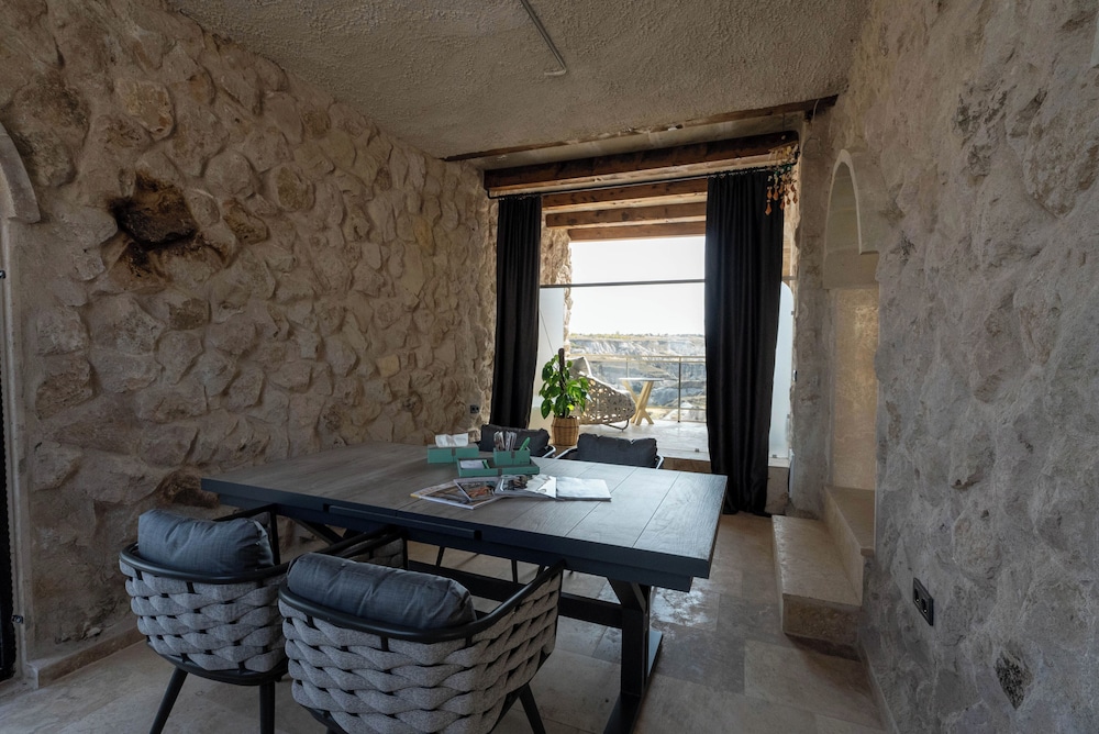 Be Still Alexa Smart Luxury Escape Adults Only — Uerguep — photo 3