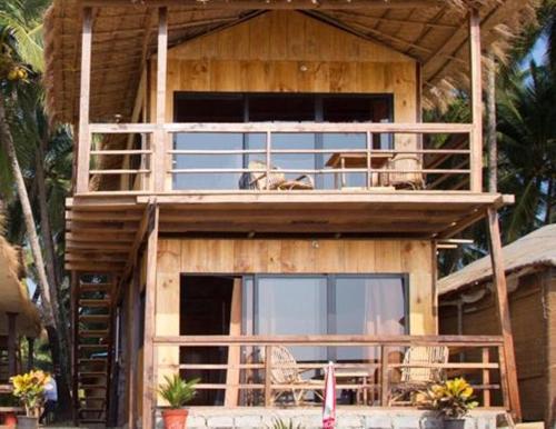 Magic World - carbon neutral hotel in Canacona