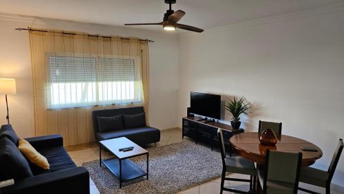 Harbour's way spacious and cosy apartment with AC — 4-Star Luxury Hotel in Olhao, Portugal