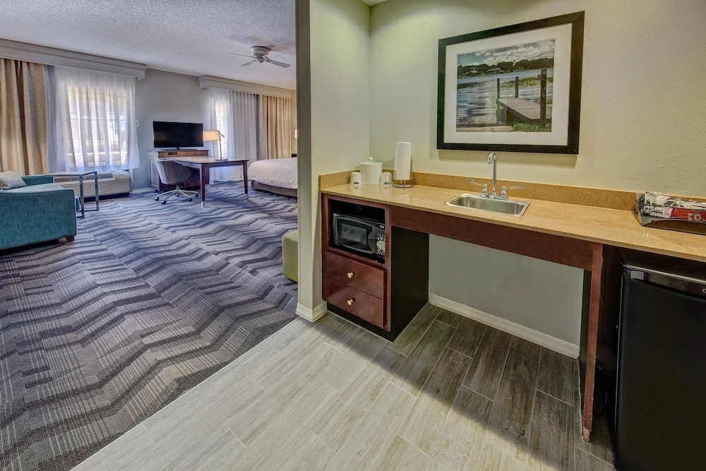 Hampton Inn & Suites Clermont - photo 11