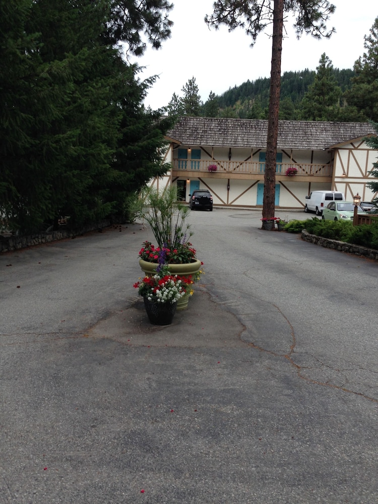 Alpine Rivers Inn - photo 39