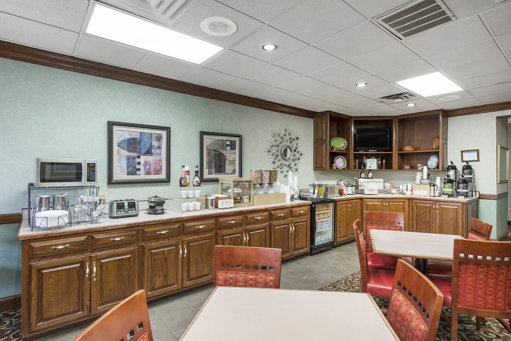 The Dels Pittsburg - photo 51