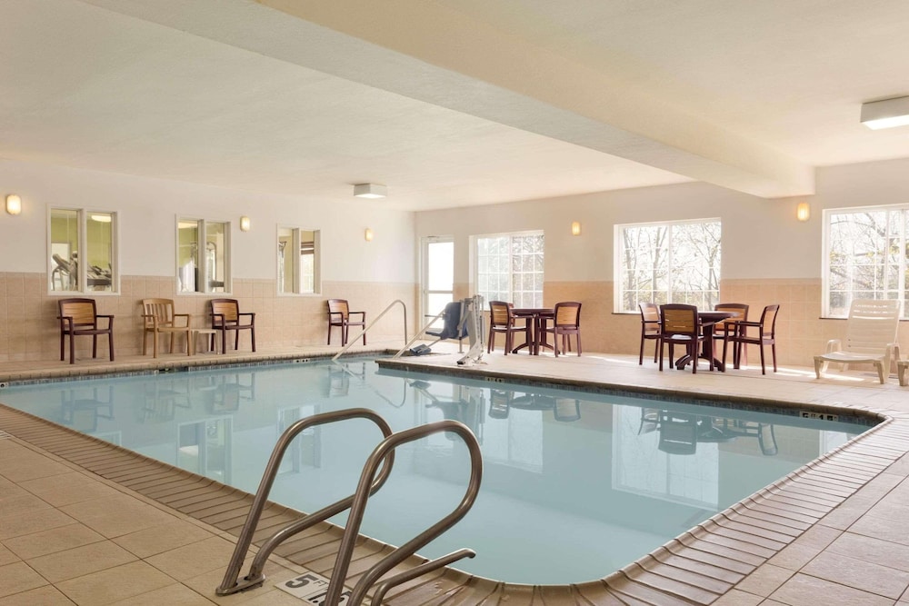Country Inn & Suites by Radisson Norman near University - photo 10
