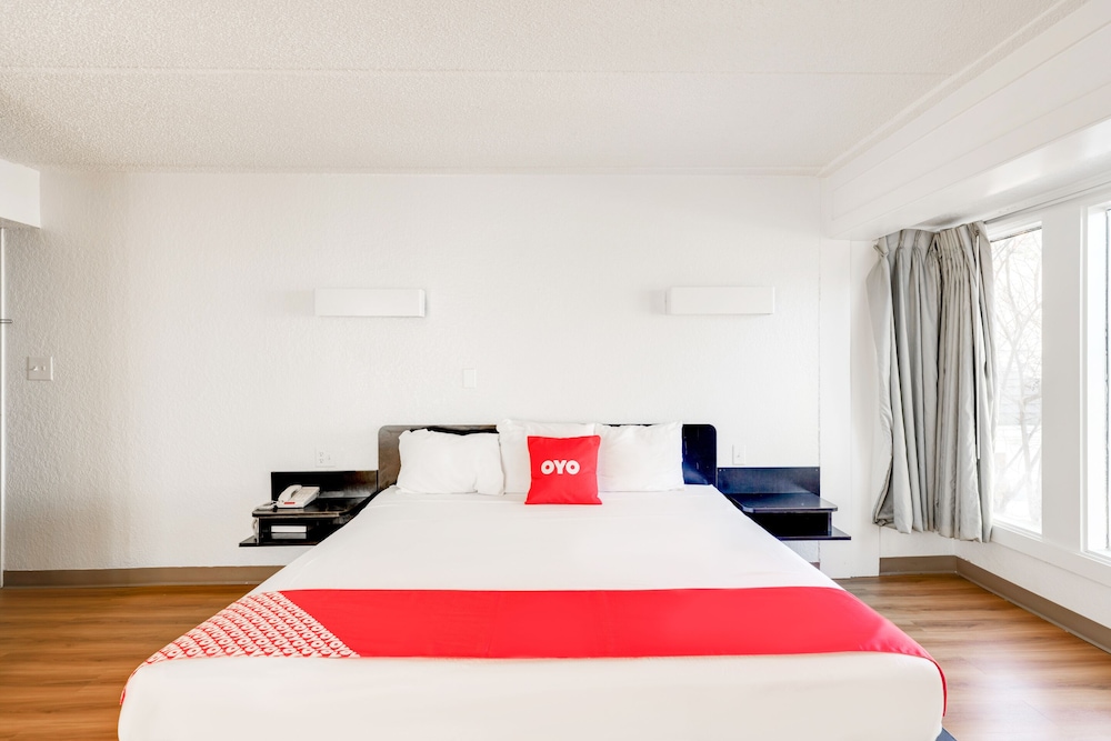 OYO Hotel Houston Katy Freeway - photo 23