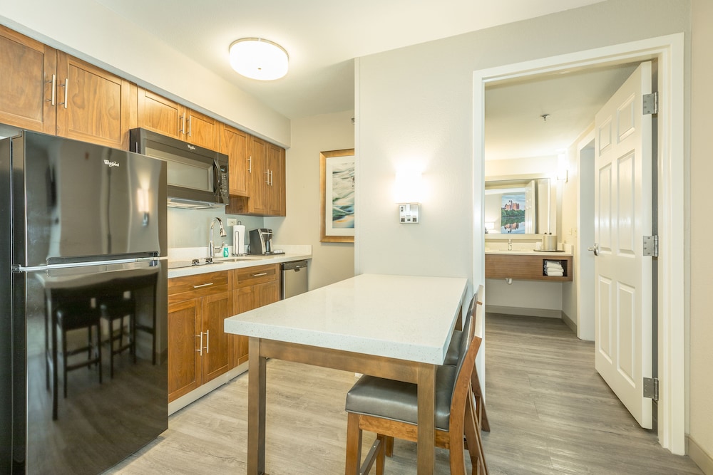 Holiday Inn Hotel & Suites Peachtree City by IHG - photo 11