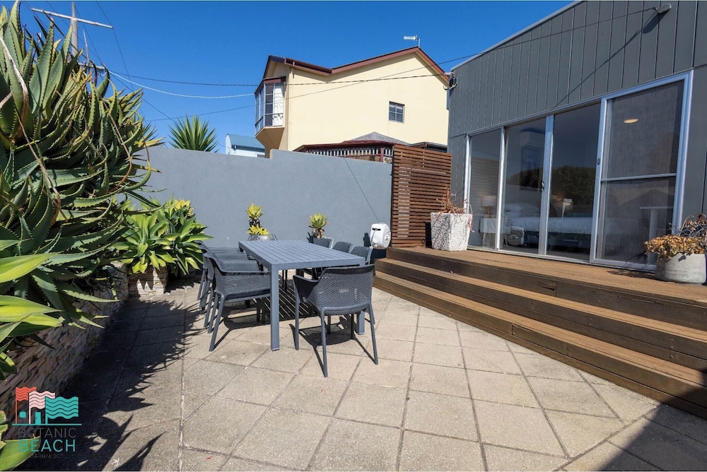 Botanic Beach — 4-Star Luxury Hotel in Warrnambool, Australia