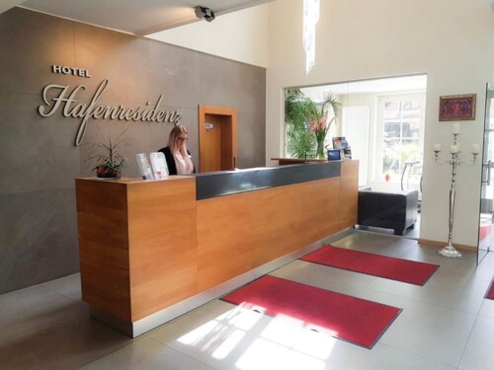 Check-in/check-out kiosk