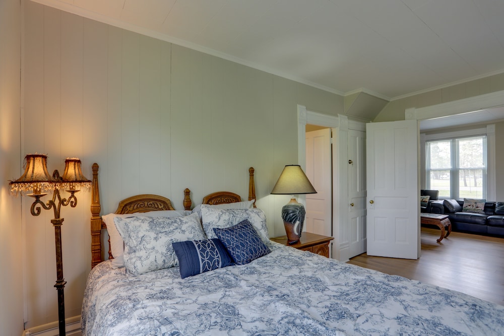 Welcoming Port Clinton Vacation Rental - photo 3