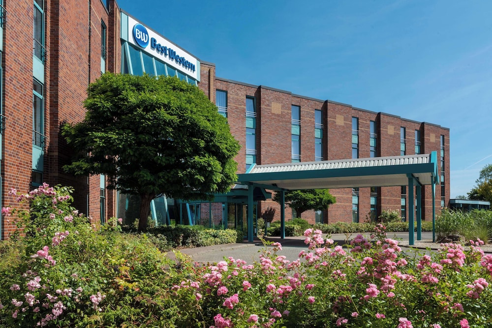 Best Western Parkhotel Brehna Halle — 4-Star Luxury Hotel in Brehna, Germany