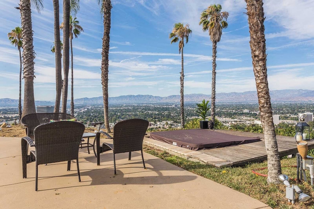 Oak Hills by Avantstay Panoramic View Pool Spa - photo 34