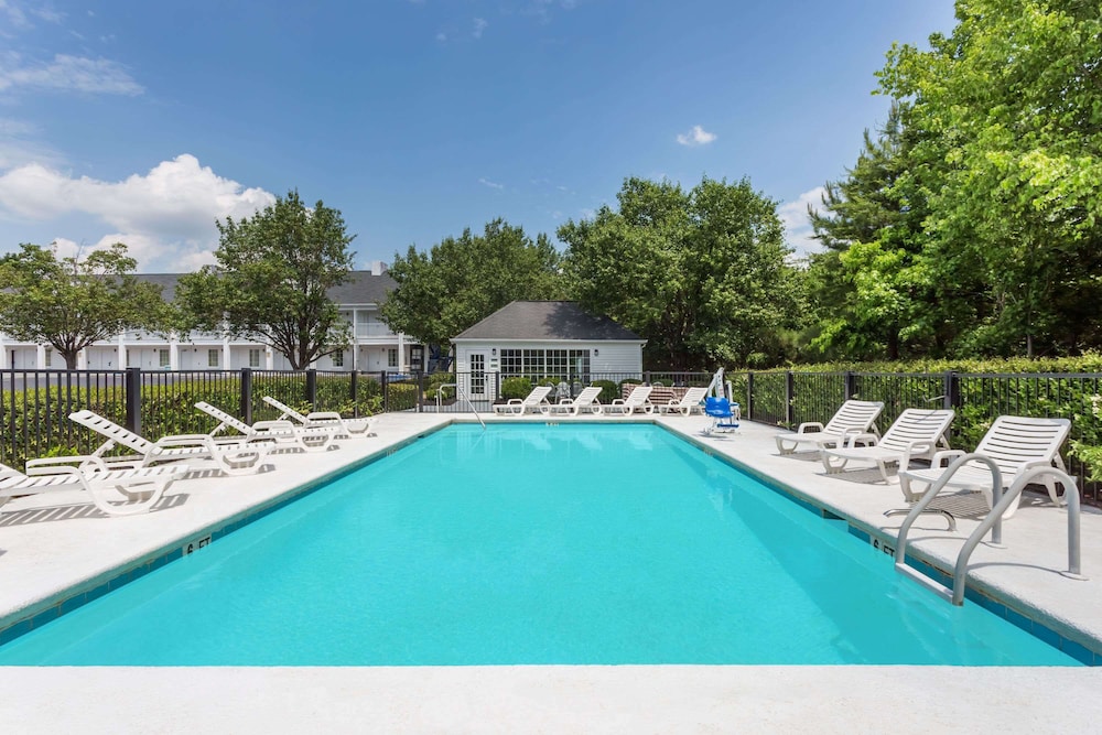 Baymont by Wyndham Anderson Clemson - photo 9