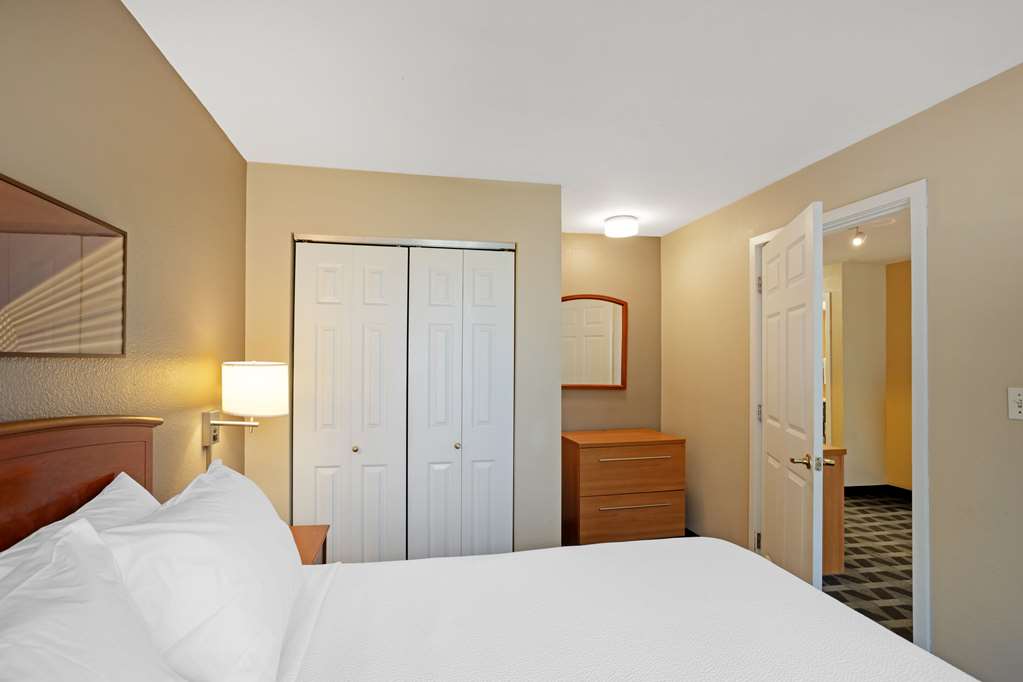 MainStay Suites Mt. Laurel Philadelphia - photo 21