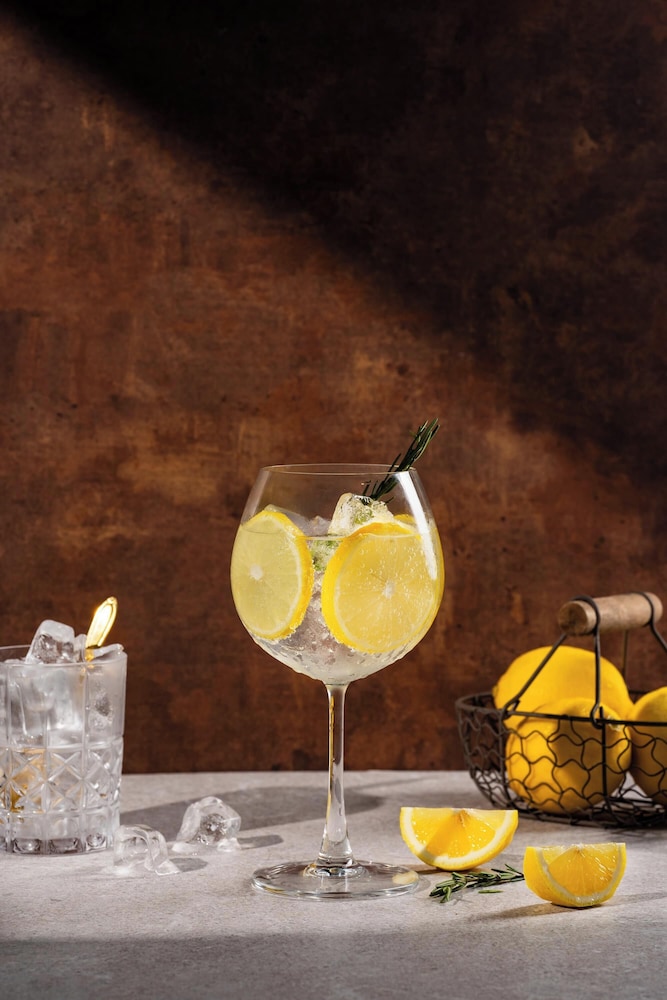 מזון ומשקאות