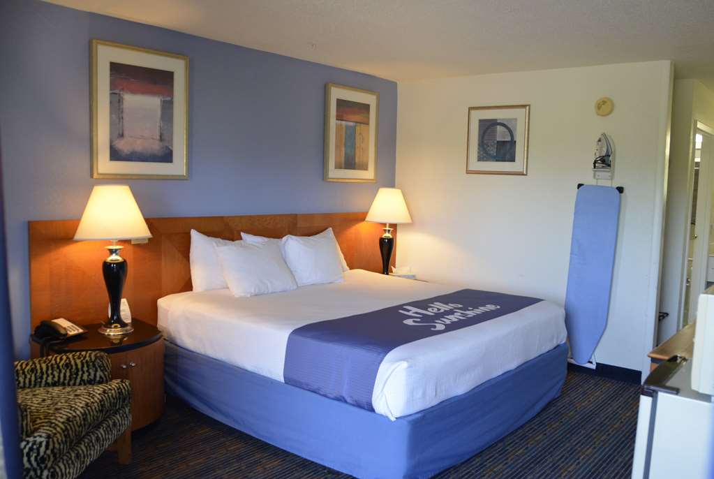 Days Inn by Wyndham Luray Shenandoah - photo 23