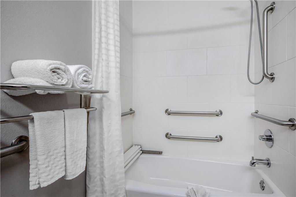 Best Western Limestone Inn & Suites - photo 33