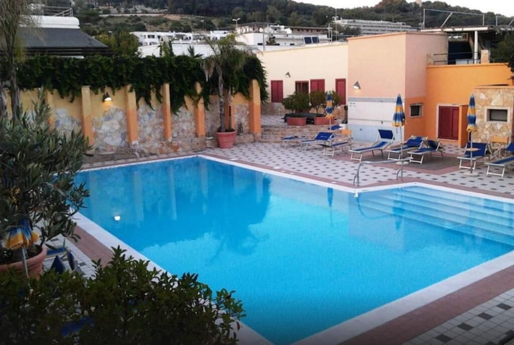 Hotel Le Macine — Santa Cesarea Terme