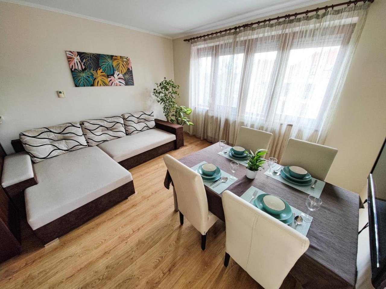 Csendes békés belvárosi lakás nagy terasszal — 4-Star Luxury Hotel in Veszprem, Hungary