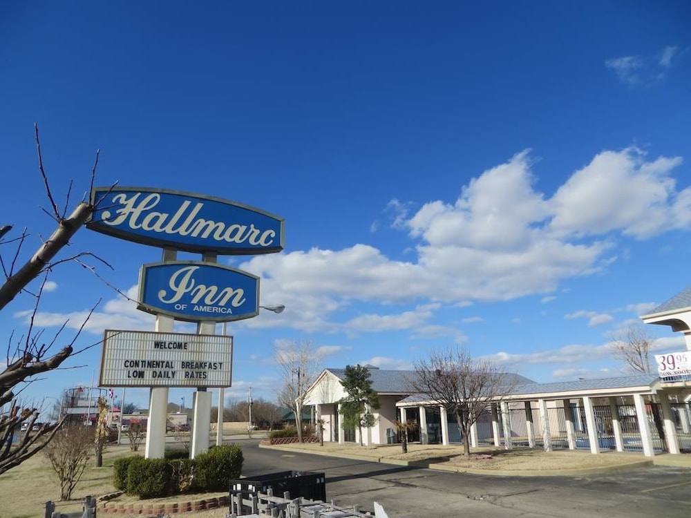 Hallmarc Inn in Marion, United States