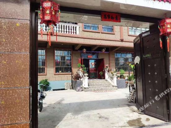 Lan Wan Hotel — hotel in Tekes
