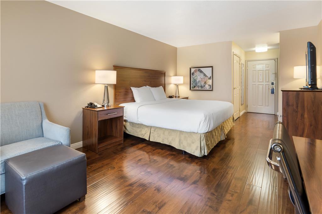 Best Western Plus John Jay Inn & Suites - photo 31
