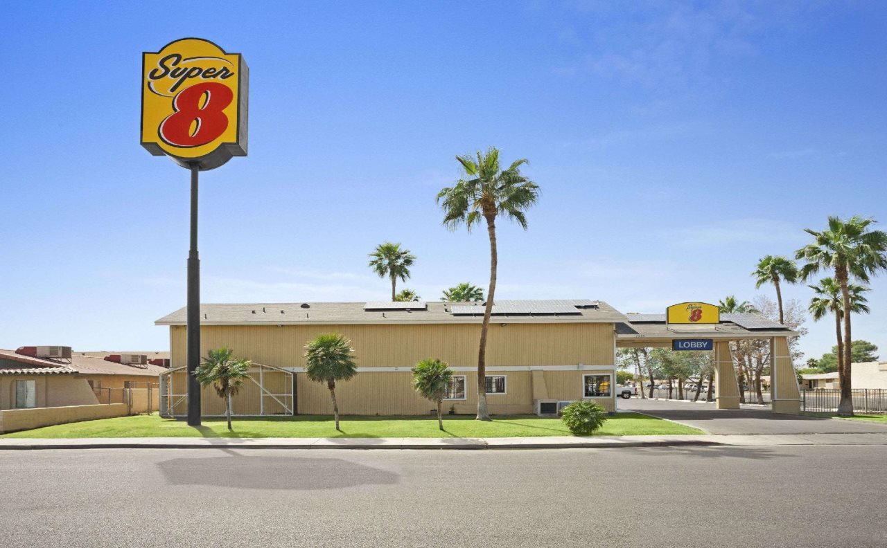 Super 8 By Wyndham El Centro — El Centro