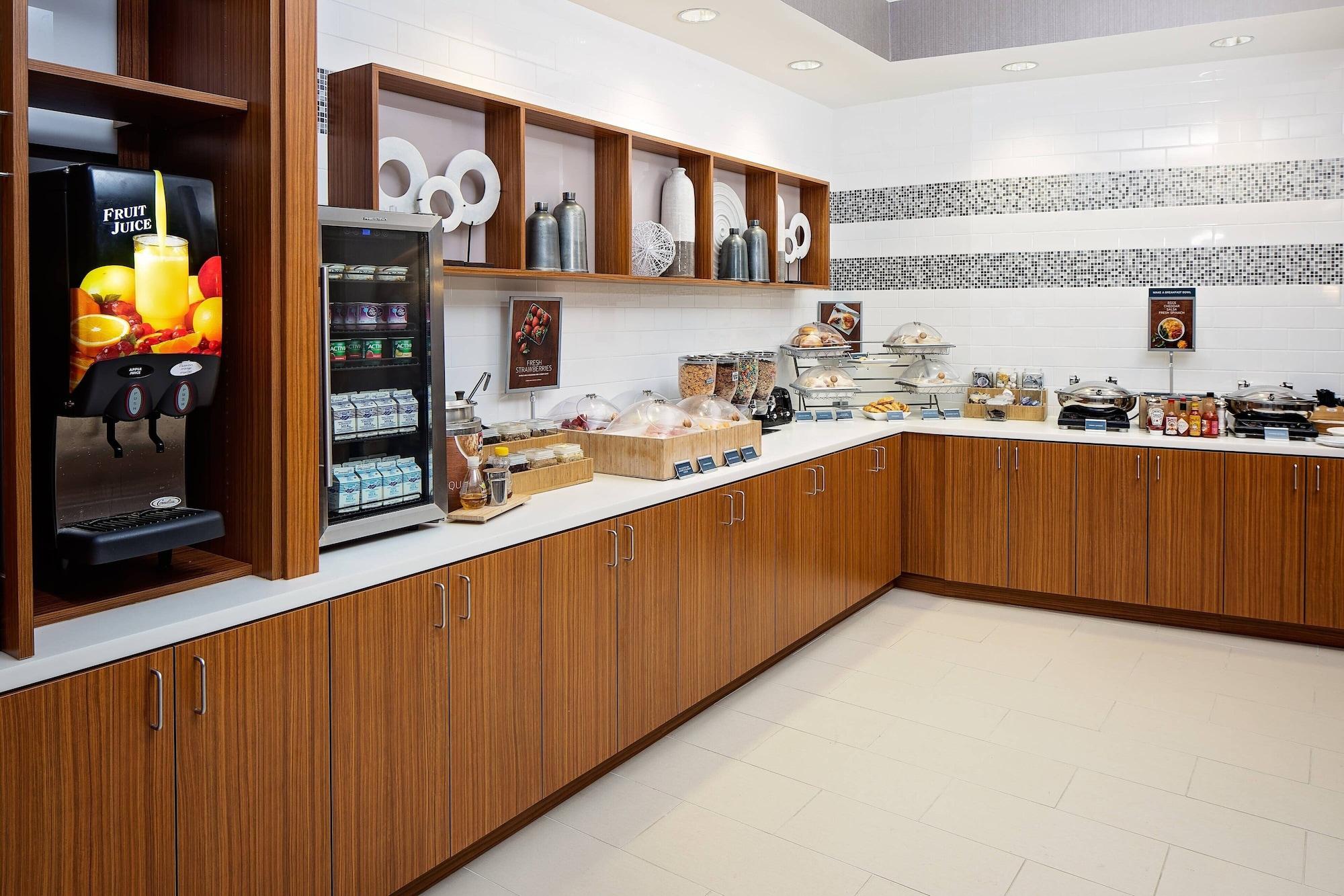 SpringHill Suites Green Bay - photo 12