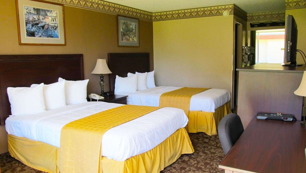 Magnuson Hotel Idabel - photo 11