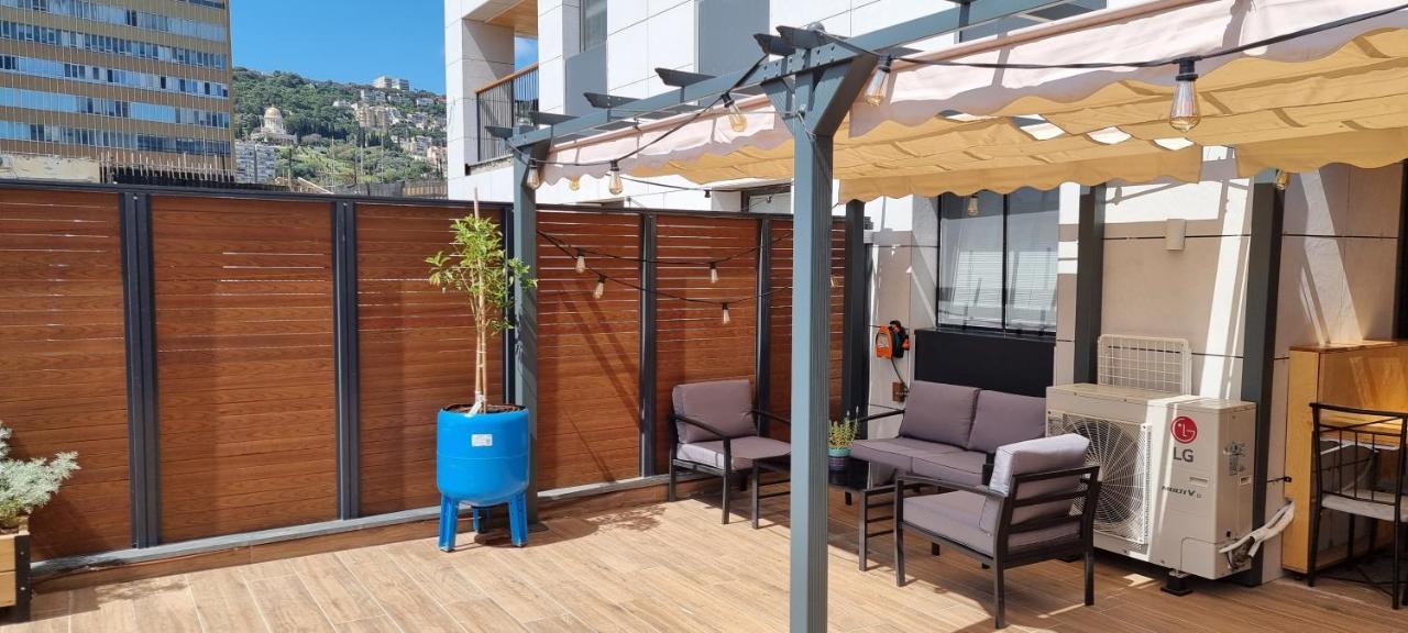Haifa Port Patio Apartment 2 Bdrm — 4-Star Luxury Hotel in Haifa, Israel