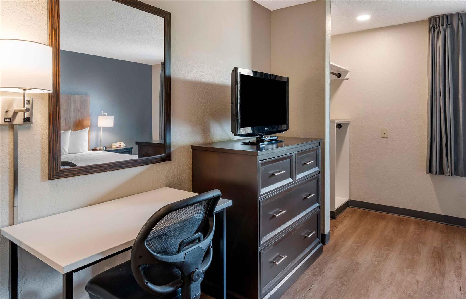 Extended Stay America Suites Fort Lauderdale Plantation - photo 14