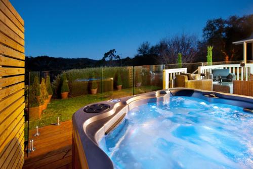 Hepburn View — 4-Star Luxury Hotel in Castlemaine, Australia