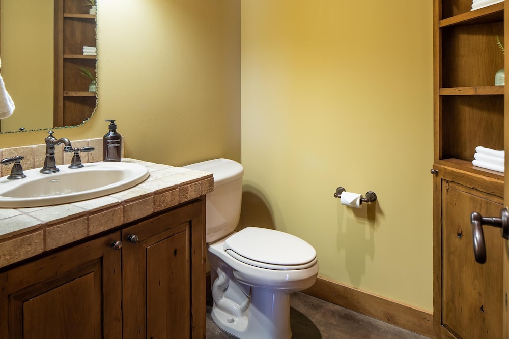 Westland by Avantstay Desert Oasis w Mountain View Pool & Basketball Court Scottsdale - photo 23