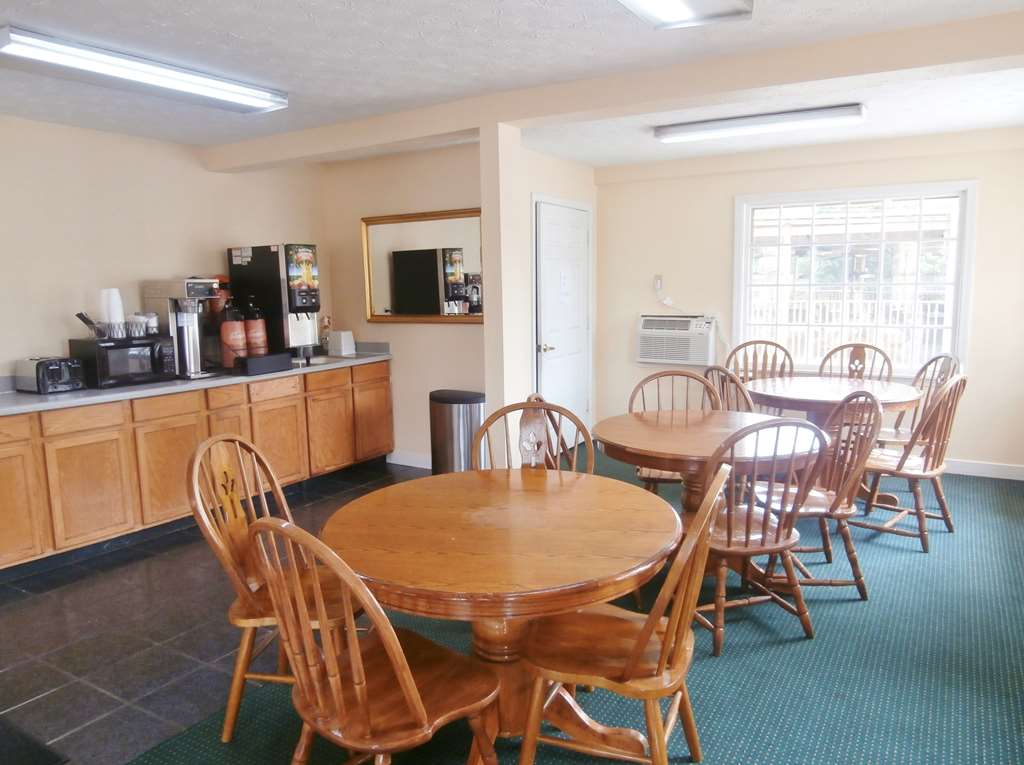 Country Hearth Inn & Suites Cartersville - photo 15