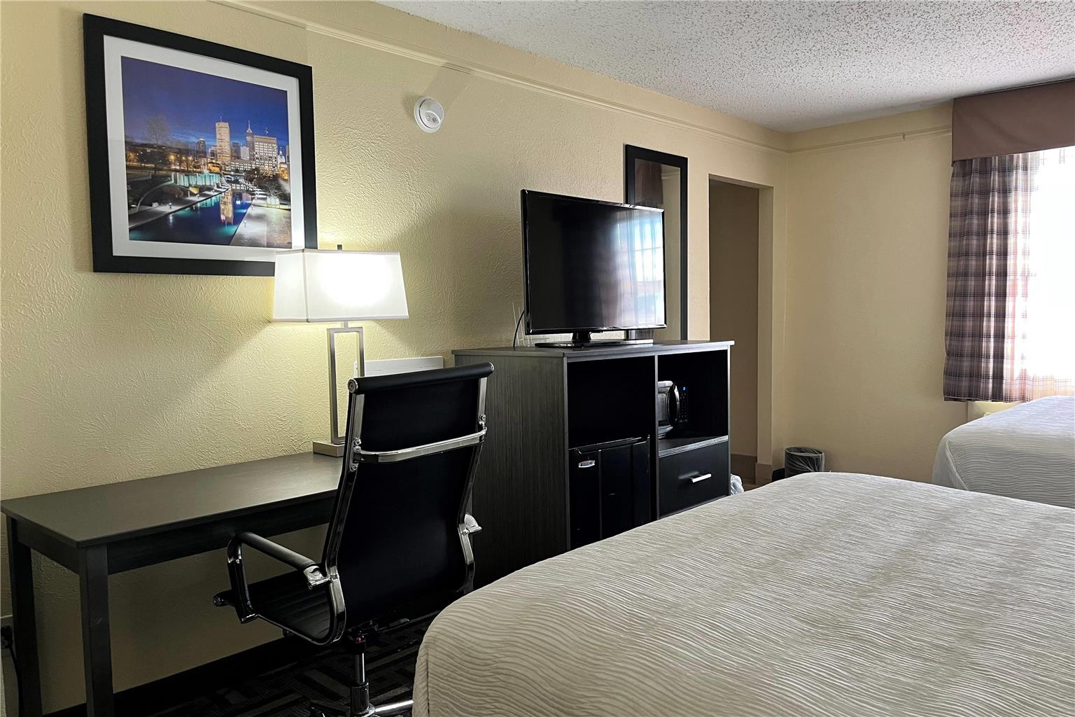 Baymont by Wyndham Indianapolis Airport Lynhurst - photo 27