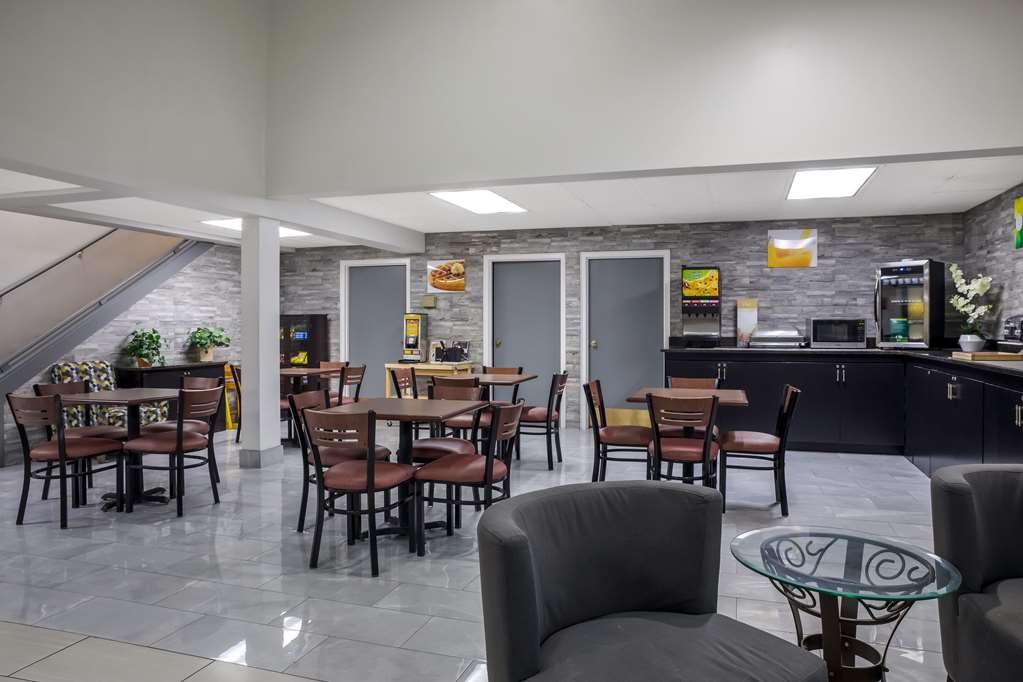 Quality Inn Toledo Westgate - photo 24
