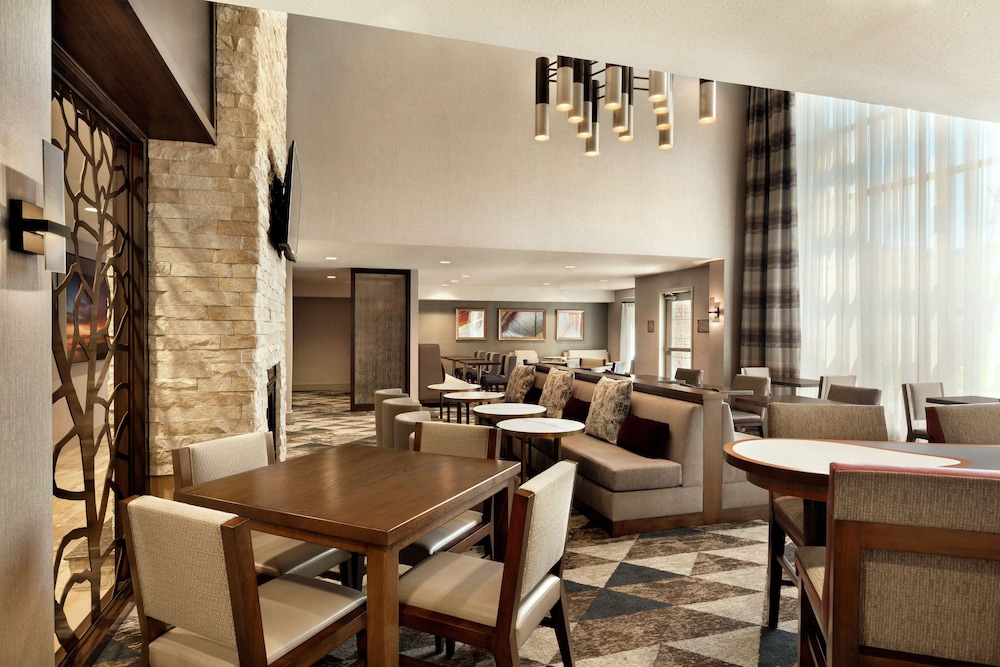 Homewood Suites by Hilton Portland Airport - photo 4
