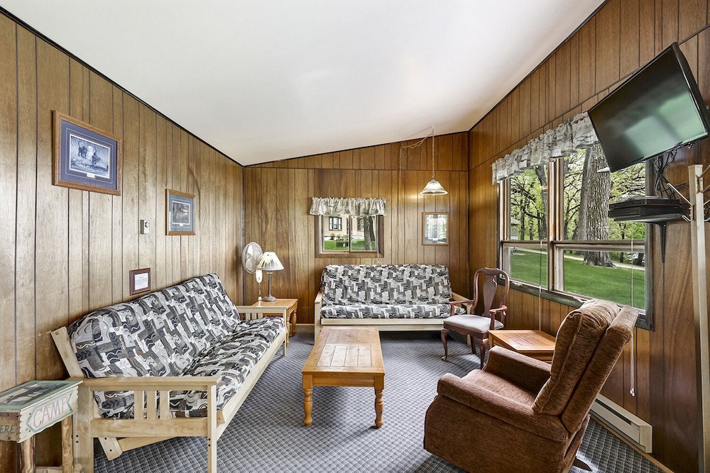 Swan Lake Resort & Campground - photo 23