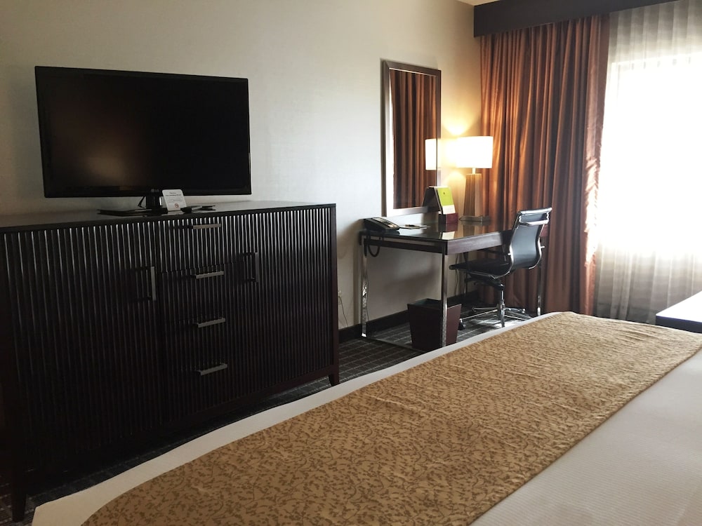 DoubleTree by Hilton Hotel Flagstaff - photo 12