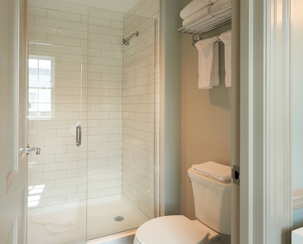 The Groton Inn - photo 31