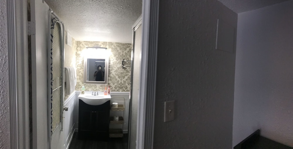The Village Inn Hotel - photo 52