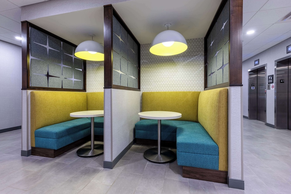 Hampton Inn by Hilton Columbus Downtown - photo 31
