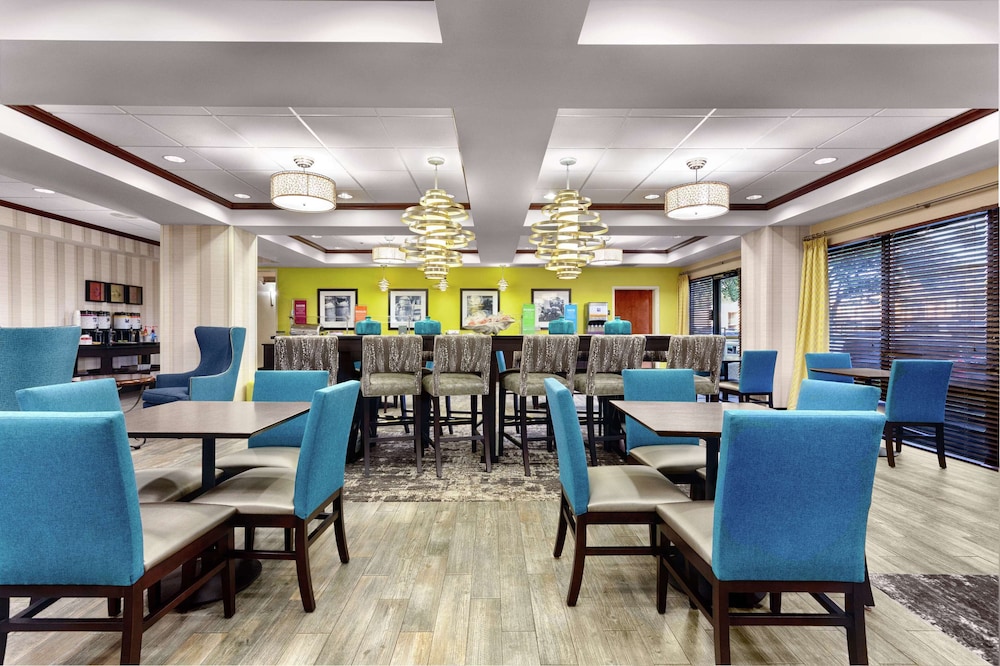 Hampton Inn Amelia Island at Fernandina Beach - photo 30
