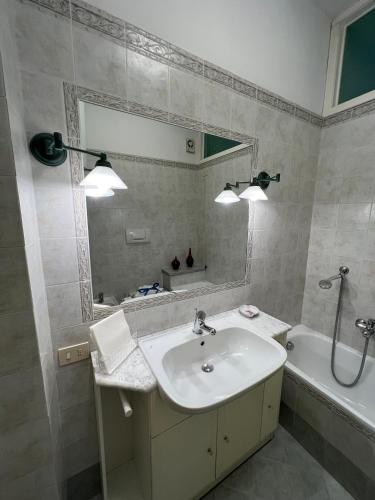 La Finestra Sul Giardino — 4-Star Luxury Hotel in Florence, Italy