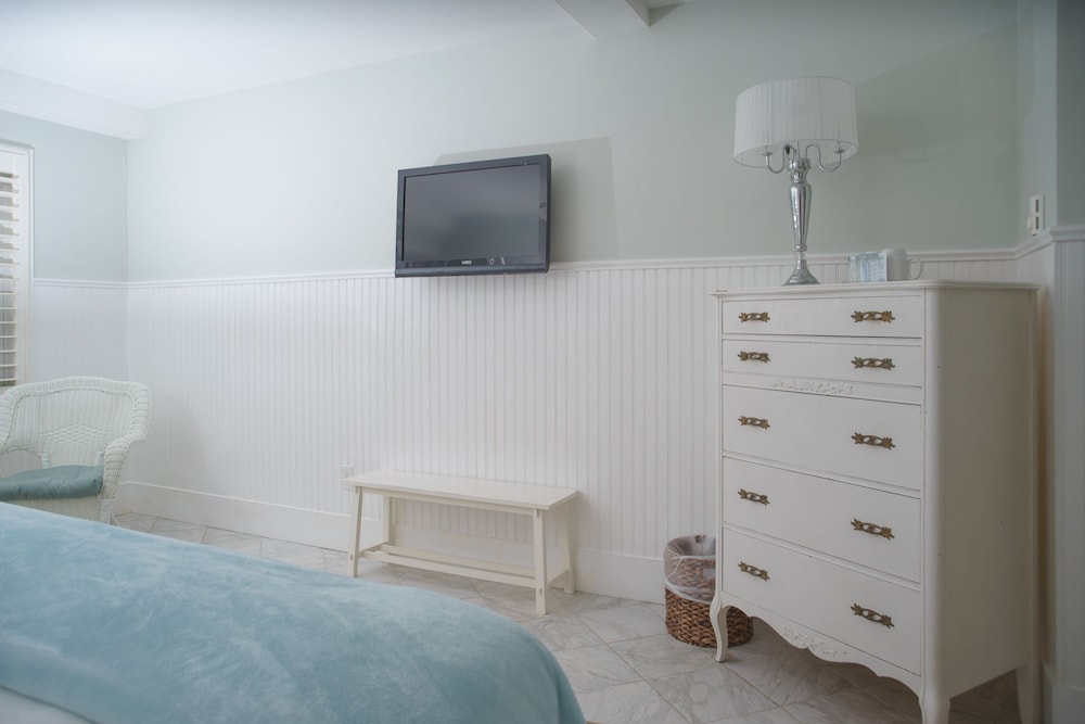Marginal Way House Hotel - photo 29