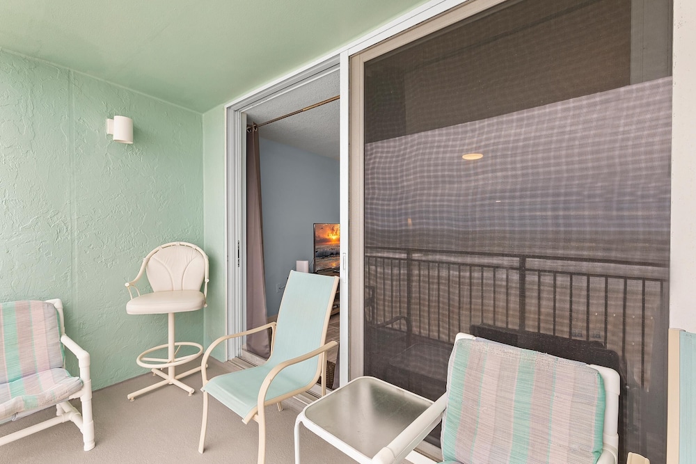 Coronado Towers 703 - photo 30