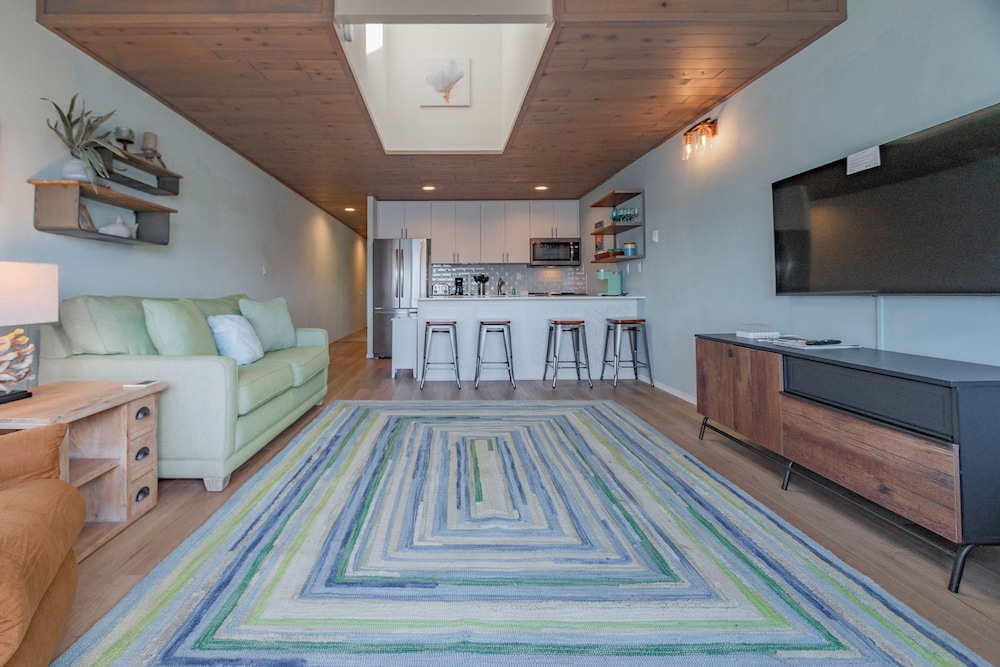 Embarcadero Resort Hotel & Marina - photo 35