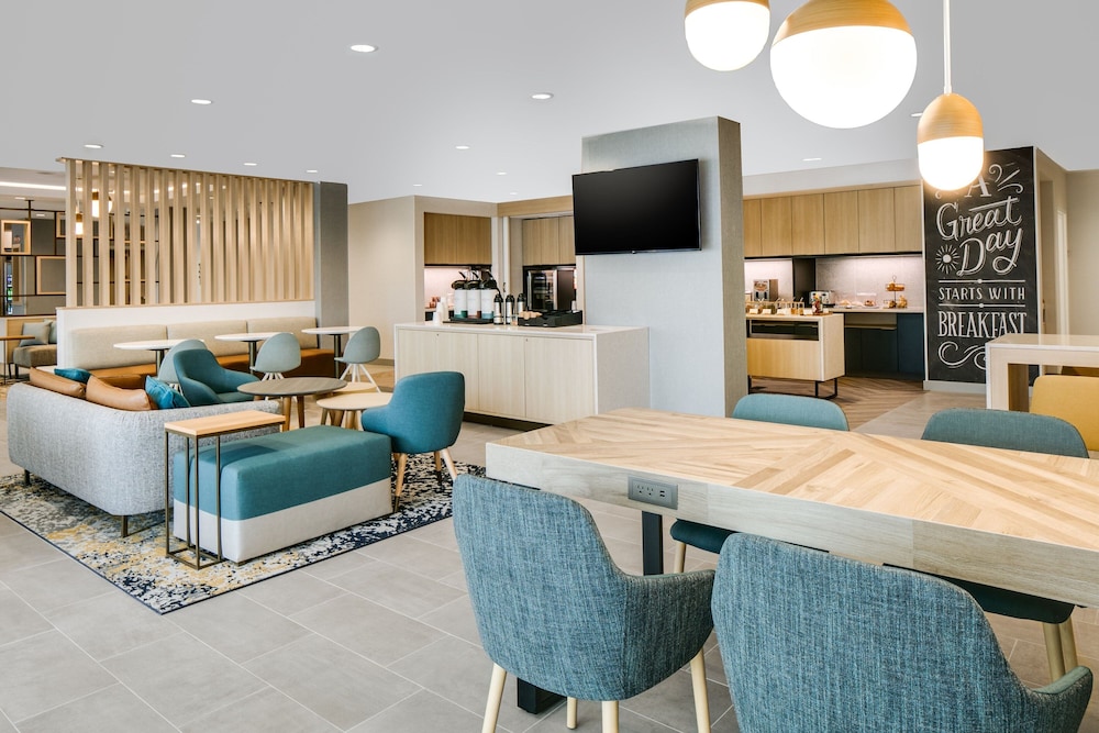 TownePlace Suites by Marriott Oconomowoc - photo 30