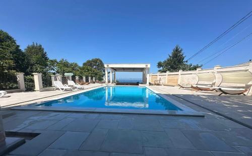 Villa Sunlight