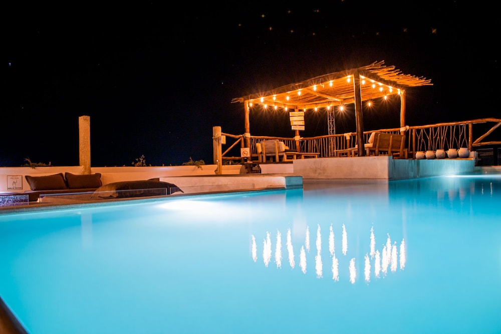 Rooftop pool