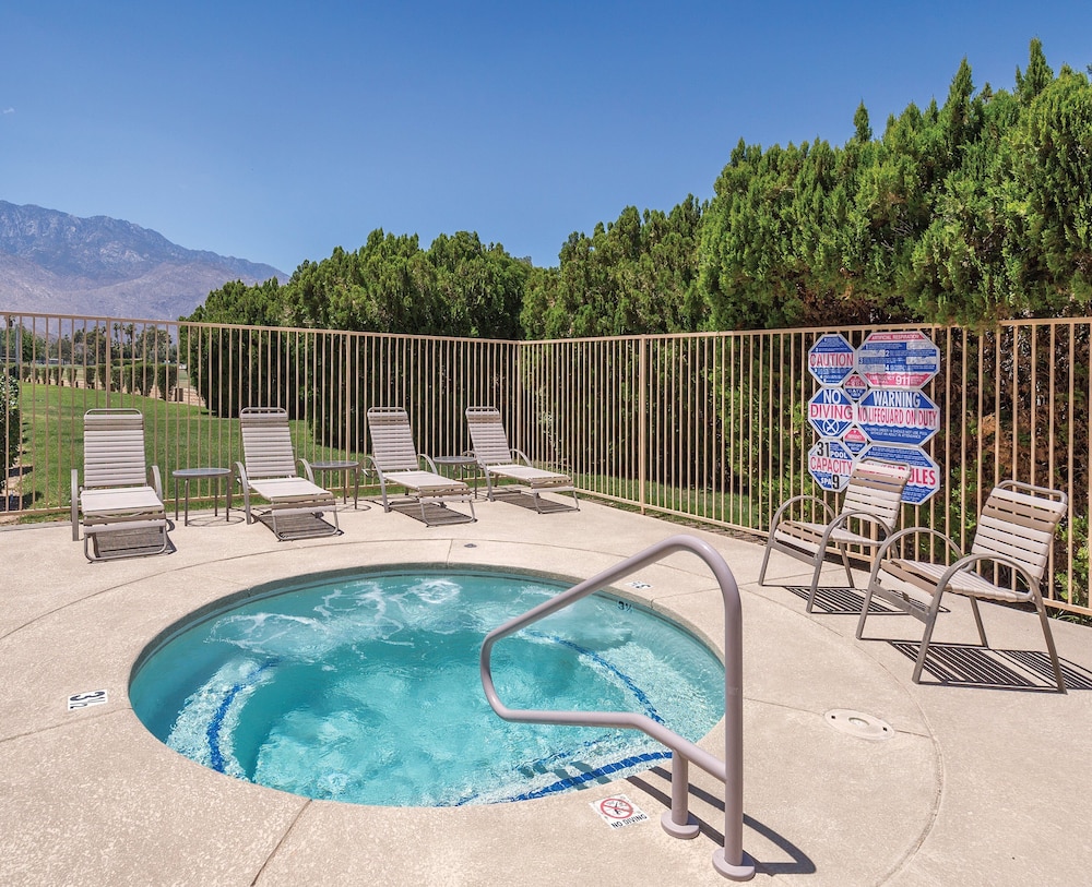 WorldMark Palm Springs Plaza Resort and Spa - photo 14