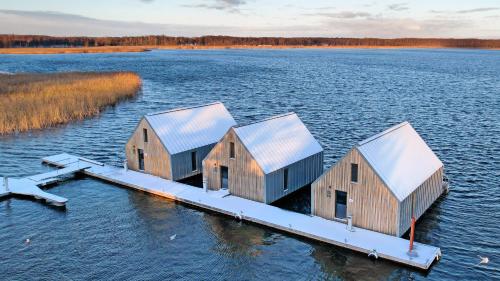 Domy na Wodzie na Mazurach in Pisz, Poland